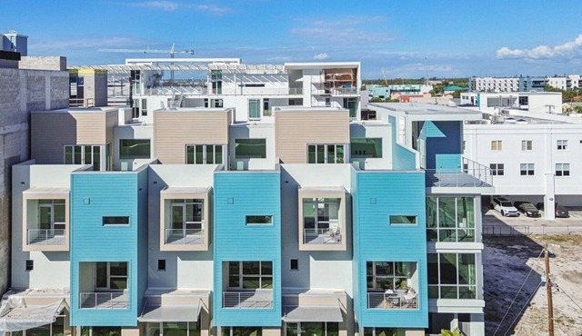 Modern Loft in the Rosemary District-DT Sarasota 1 in Sarasota