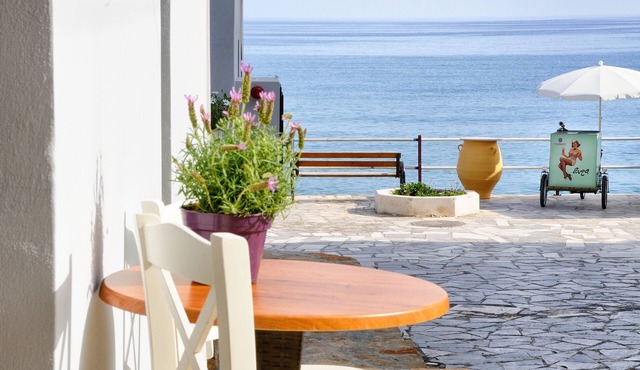 Myrtos Mare Suites - Studio on the beach in Myrtos