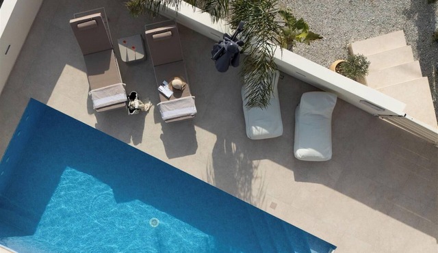 Nerida Luxury Villa 1 in 3W3F+8W Ampelouzos
