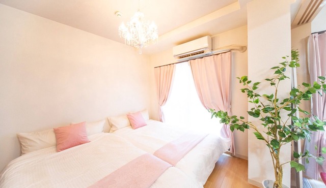 No reservations accepted Accommodates up to 8 people Just one station from Osaka Castle A comfort - 202 Higashikobashi/Osaka Ōsaka in Osaka