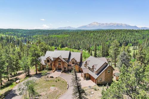 Off Grid Luxury Experience in Green Mountain Falls
