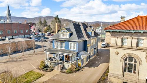 Old Library Inn - Historic Olean NY in Olean