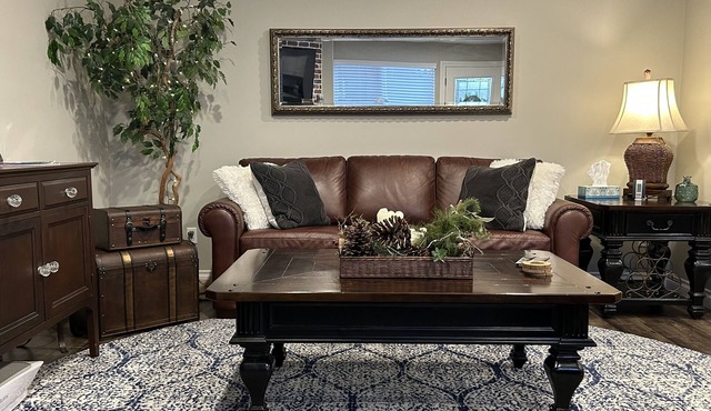 Our BEAUTIFUL 2 Bedroom DELUXE Basement Suite w/AC & NG fireplace, Kanaka Ridge in Maple Ridge