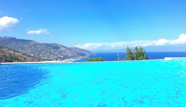 PANORAMIC RESIDENCE TAORMINA Apartment with Sea View Pool Terrace in TAORMINA