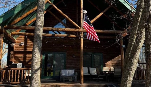 Pet-Friendly Garrison Retreat in Garrison