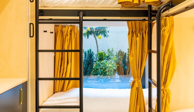 Petit Hostel Palacio Real in Madrid
