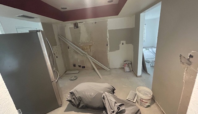 Pompano Beach conveniently located with pool in Pompano Beach