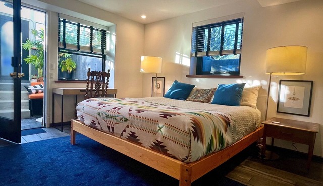Private Greenhouse Suite for 1 or 2 Guests in Portland