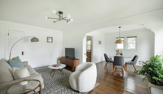 Quiet and Modern Designed Cottage in St Paul in St. Paul
