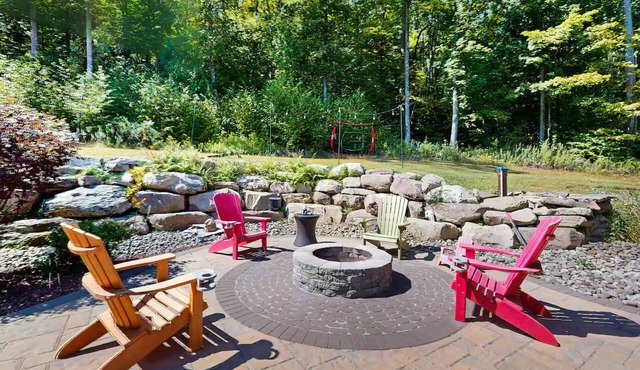S'mores Studio Hideaway in Highland