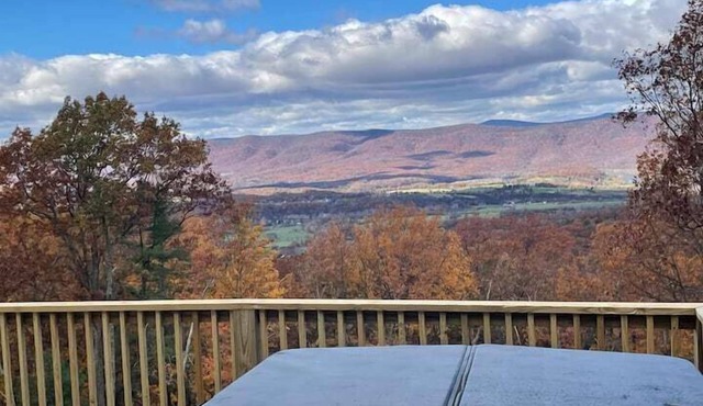 Shenandoah Mountain Cabin in Rileyville
