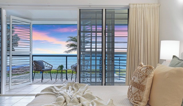 Spacious Beachside Retreat, Plunge Pool + Patio in Larrakeyah