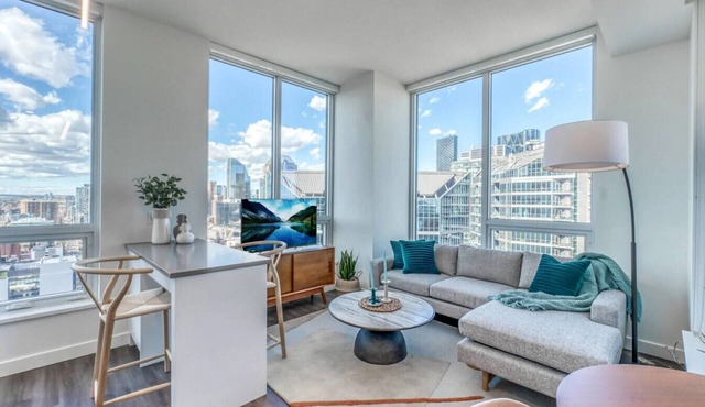 Spacious Modern 2-Bedroom in Calgary | BLVD Beltline in Calgary