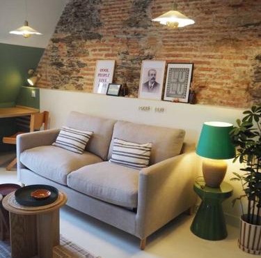 Studio de charme refait à neuf place Graslin in Nantes