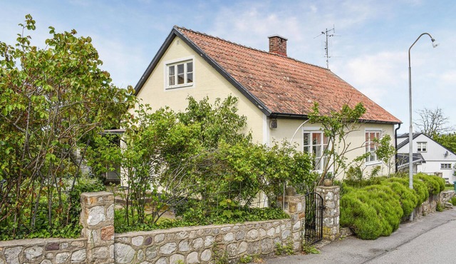 Stunning home in Simrishamn with WiFi in Simrishamn