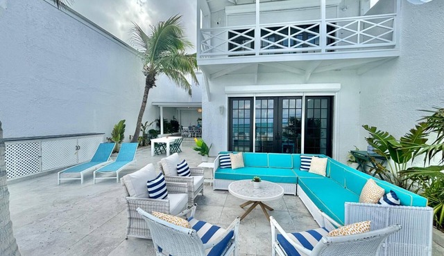 Stunning Oceanfront 3 bedroom house with Generator and Pool Heater! in Nassau Bahamas