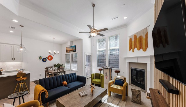 Stylish Arcade Stay EV Central in Lewisville