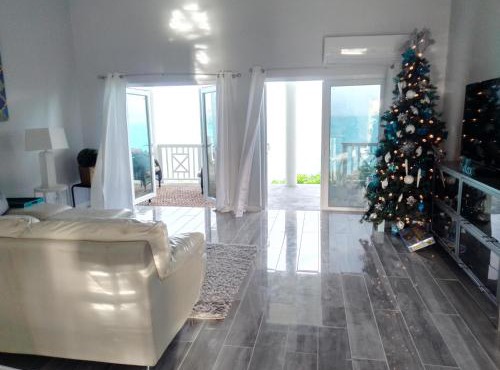 Turquoise Escape new waterfront in Curtis
