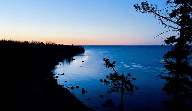 Two Harbors Superior Lakefront 3BR Corner | Pool | Hot Tub | Sauna | EV Charger in Two Harbors