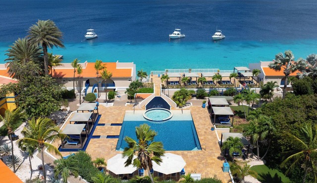 Unit Close to Chachacha Beach! 3 Convenient Units! Pool and Parking On-Site! in Kralendijk