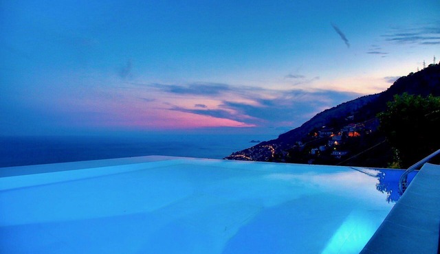 VILLA COSTIERA - Five Bedroom Villa, Sleeps 10 in Amalfi