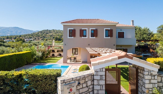 Villa Evanthia,a Place To Be! in Rethymno
