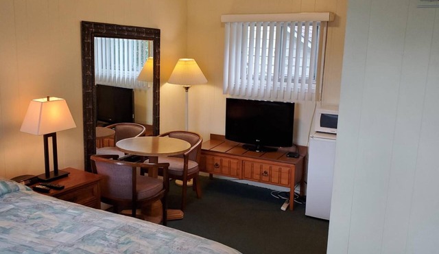 Wasaga Beach Inn And Cottages in Wasaga Beach