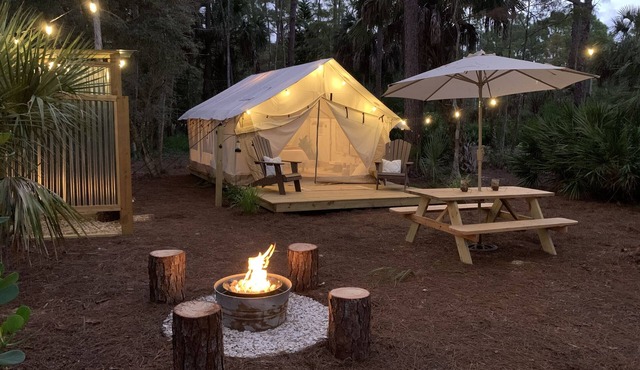 White Canvas Camp - Luxury A/C Glamping in Naples! in Naples