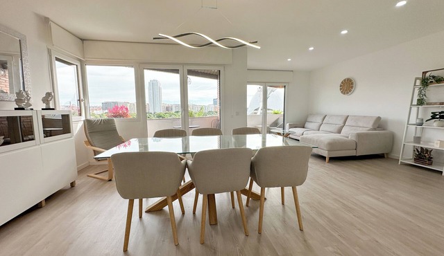 WONDERFUL DESIGN APARTMENT IN FRONT OF THE OPERA OF VALENCIA IN THE CITY OF ARTS. in València
