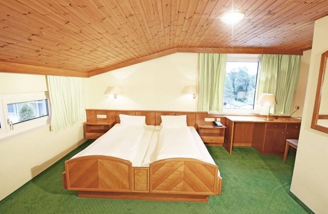 Family room 'Erika' HP - Hotel Birkenhof in Klopein