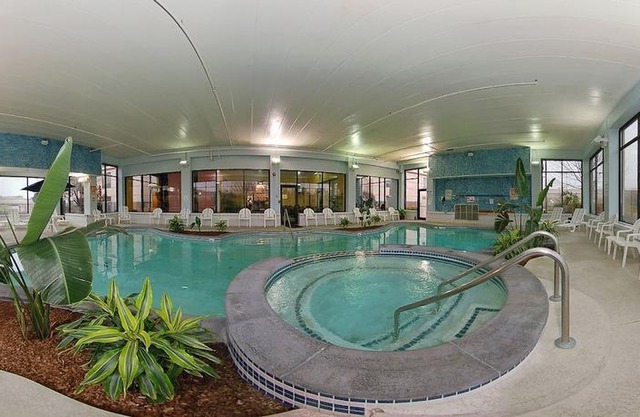 Holiday Inn Express Hotel & Suites Indianapolis W - Airport Area in Indianapolis
