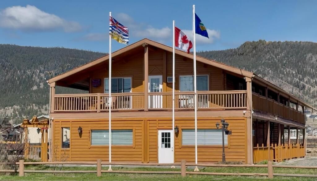 Photo of Outdoor in Merritt