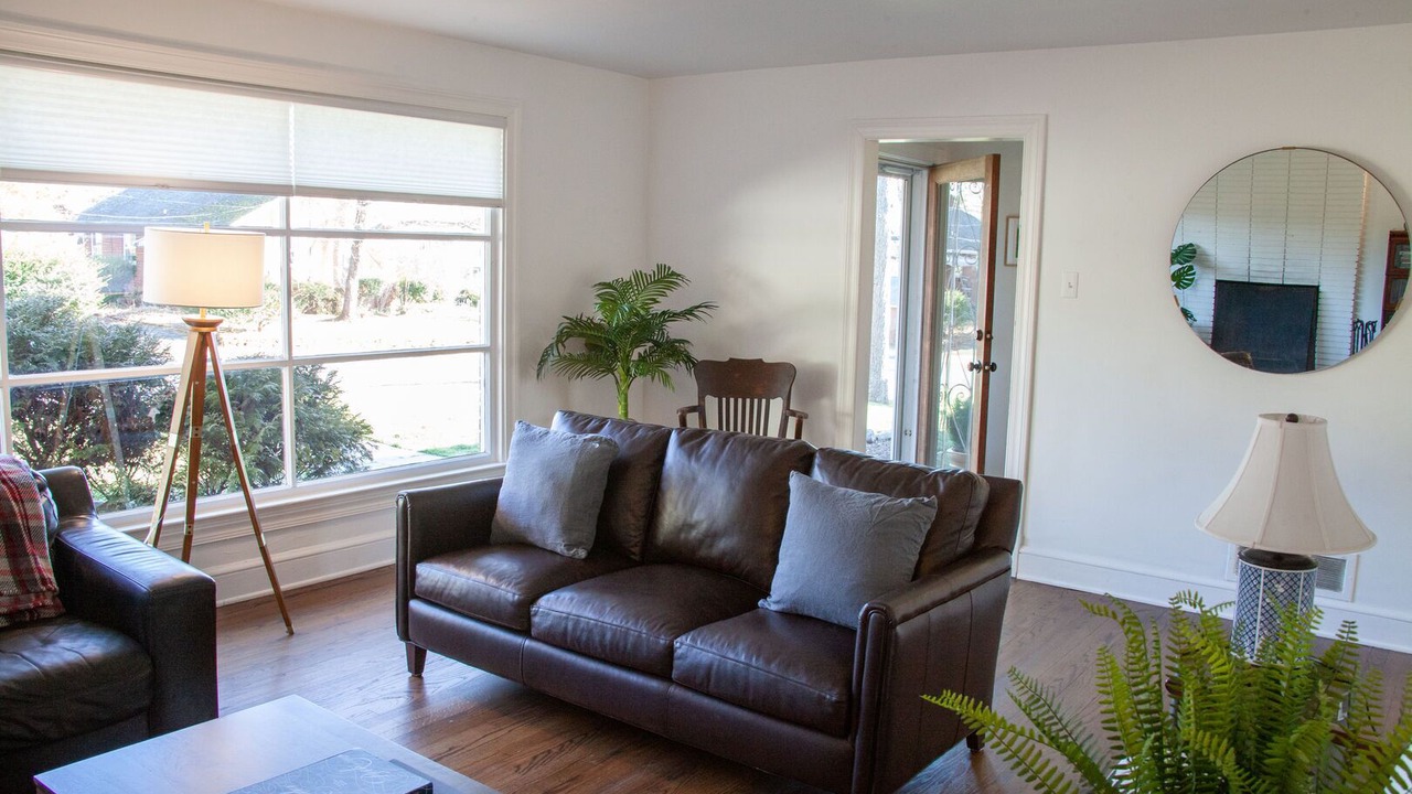 Photo of Livingroom in Barracks Rugby