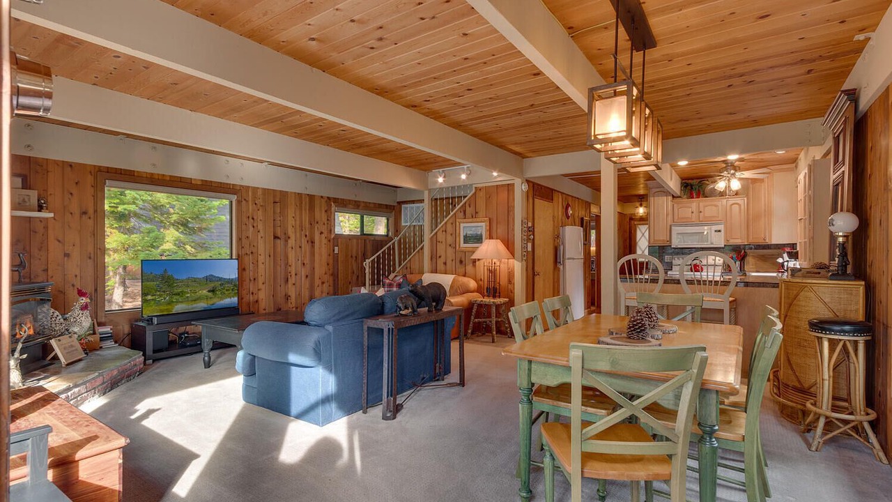 Photo of Livingroom in Tahoe City