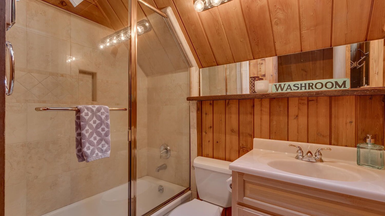 Photo of Bathroom in Tahoe City