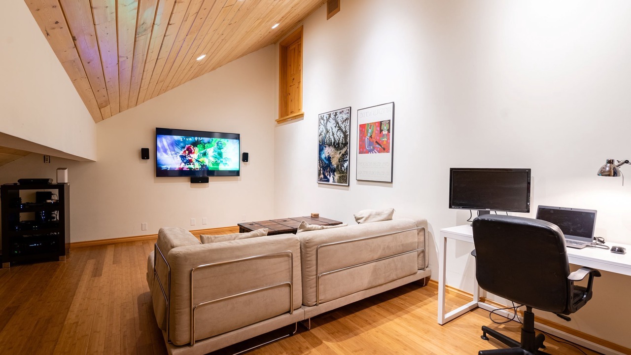 Photo of Bedroom in Whistler Village