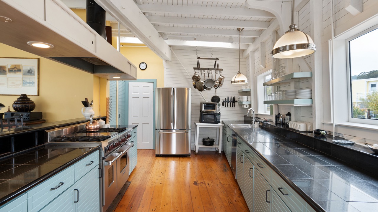 Photo of Kitchen in Marin City