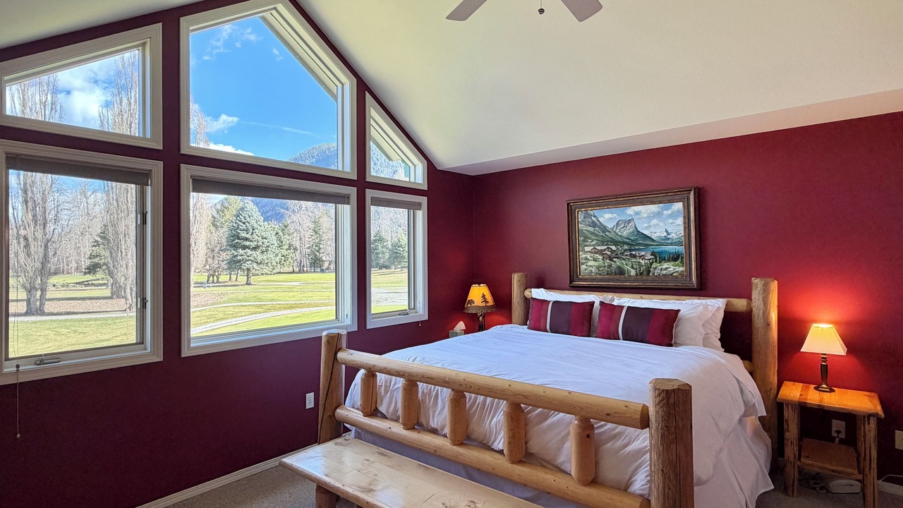 Photo of Bedroom in West Glacier