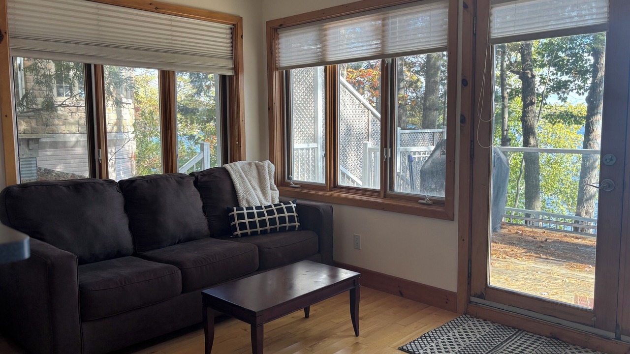 Photo of Livingroom in Bracebridge