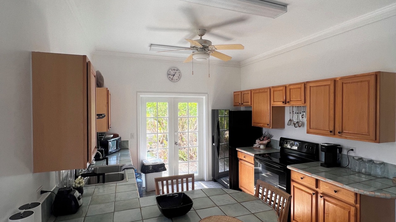 Photo of Kitchen in Spanish Wells