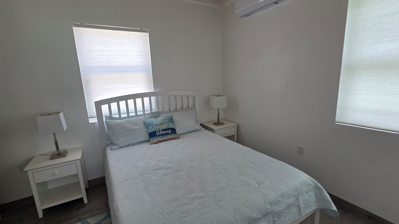 Photo of Bedroom in Spanish Wells