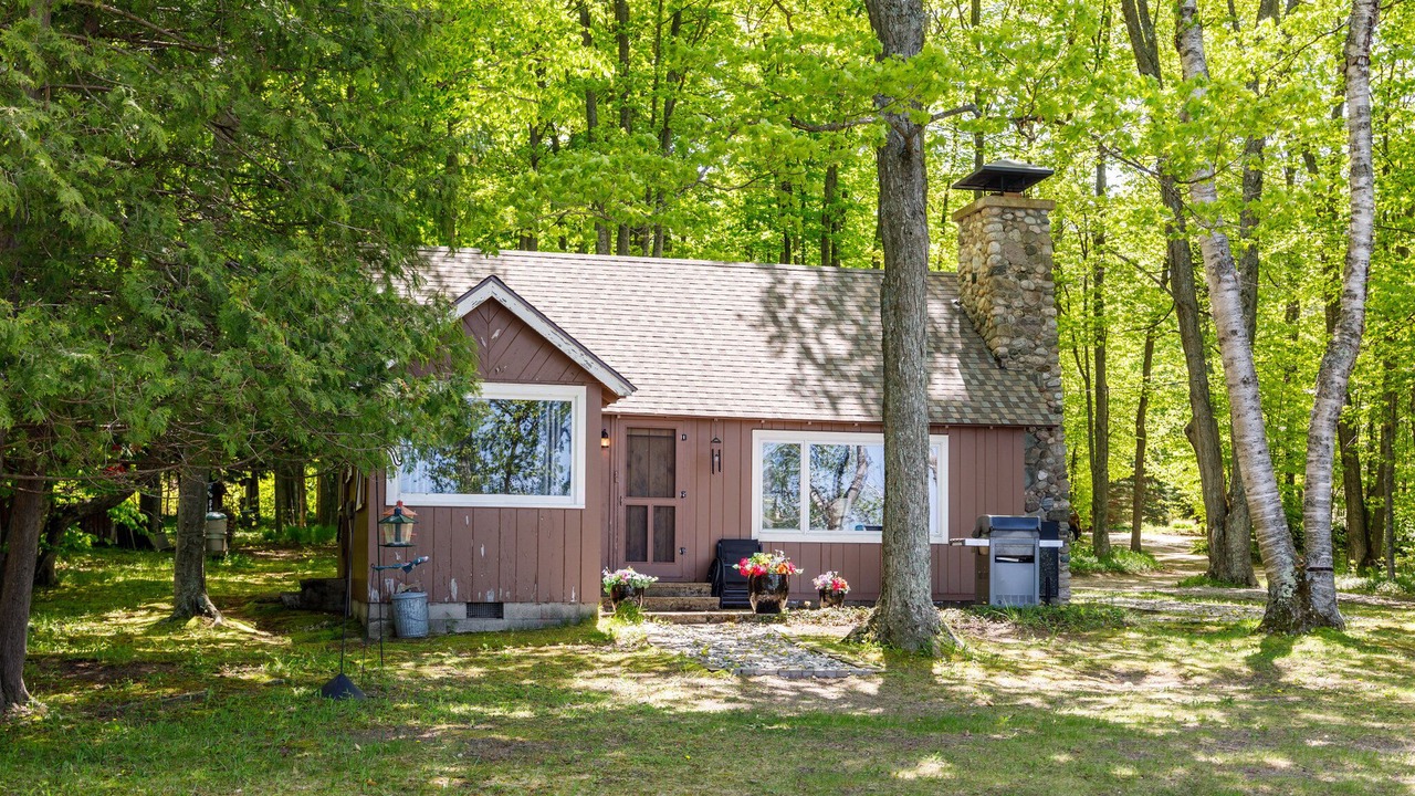 Photo of Outdoor in Maple City