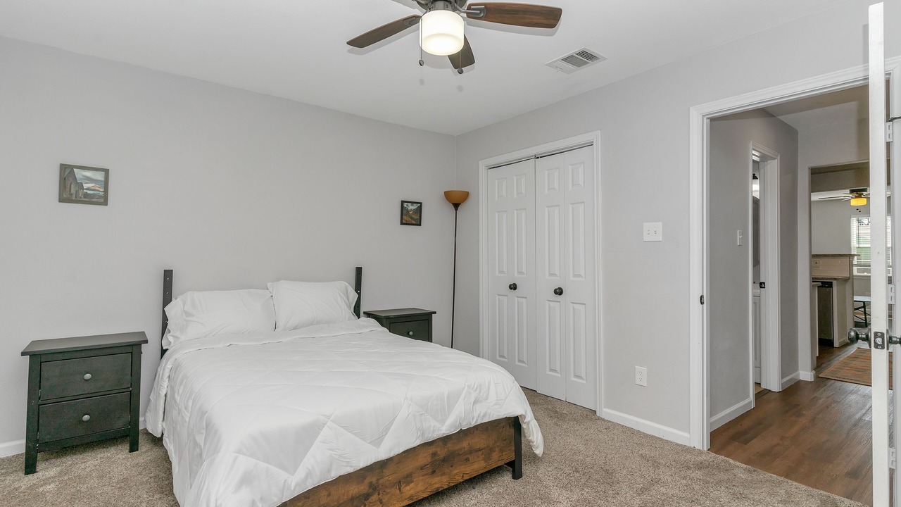 Photo of Bedroom in Grand Prairie