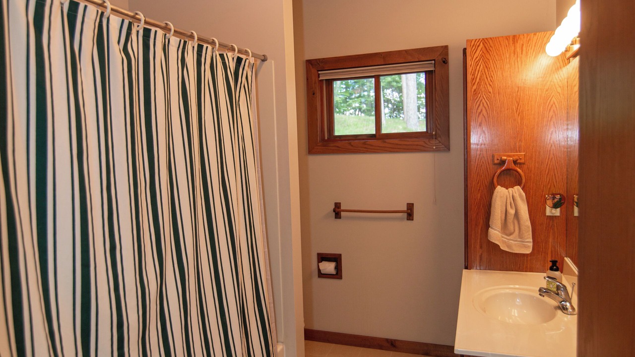 Photo of Bathroom in Park Rapids