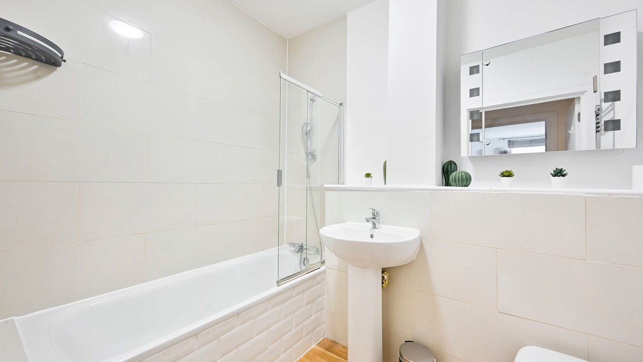Photo of Bathroom in Tower Hill