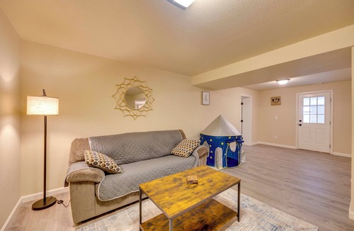 Woodland Park Cottage | Comforting Woodland Park Home w/Fire Pit!