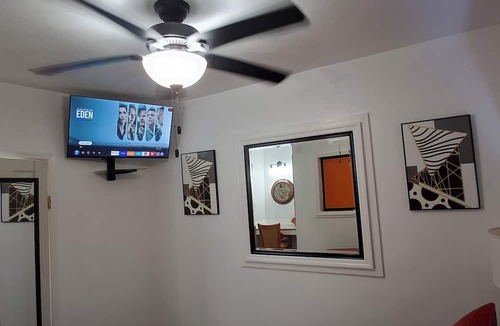 Gambier Apartment | BELL At The Airport Suites - No Smoking & Adults Only - Free Airport Transportation