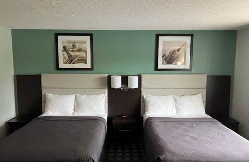 Bracebridge Hotel | Wellington Inn