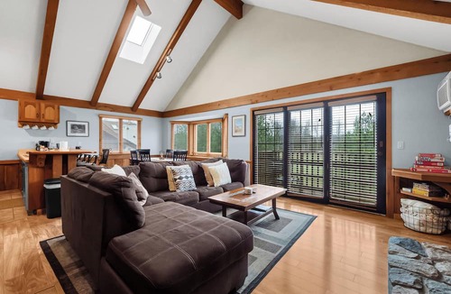 Thompsonville Condo | Crystal Mountain: Your Summer Retreat Near Sleeping Bear Dunes!