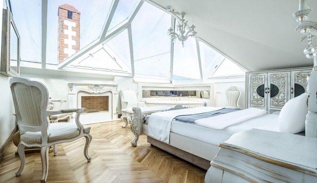 Magnificent Historic Mansion in Beylerbeyi in Istanbul